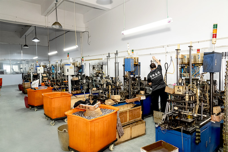 อุปกรณ์พืช